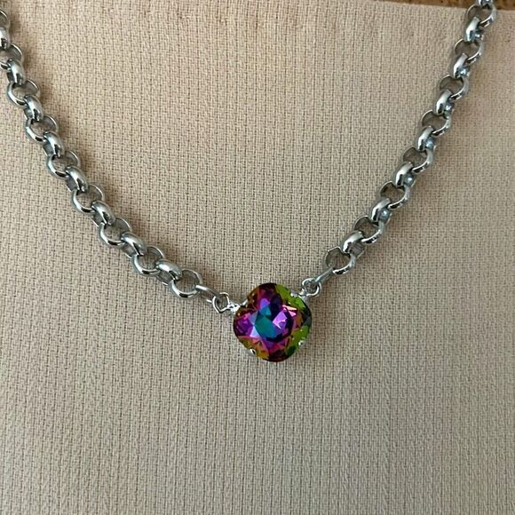 Hand crafted mystic crystal statement necklace - Picture 1 of 3